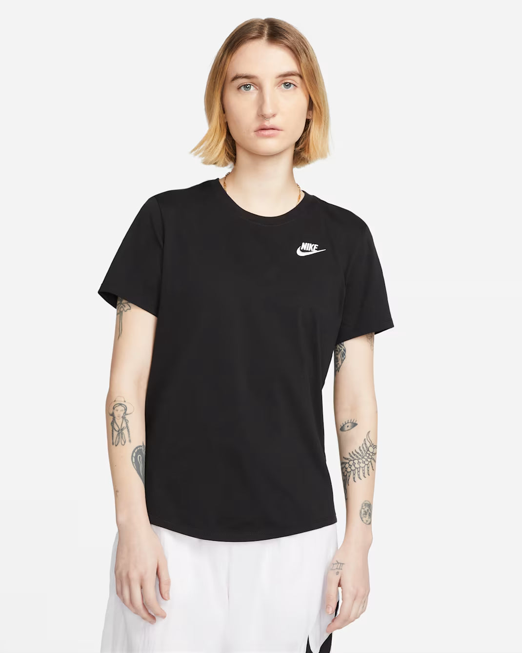 Nike Sportswear Club Essentials Women&