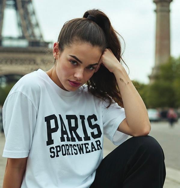 Paris Sportswear Logo Oversized T-Shirt for Women – Blue Casual Graphic Tee Women’s Paris Sportswear Graphic T-Shirt – Relaxed Fit Streetwear Top