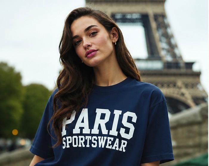 Paris Sportswear Logo Oversized T-Shirt for Women – Blue Casual Graphic Tee Women’s Paris Sportswear Graphic T-Shirt – Relaxed Fit Streetwear Top