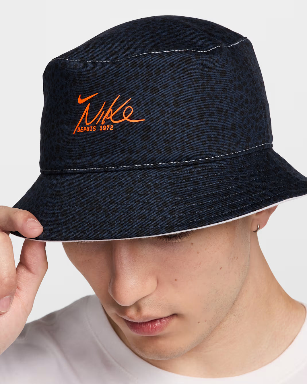 Nike Apex Electric Bucket Hat