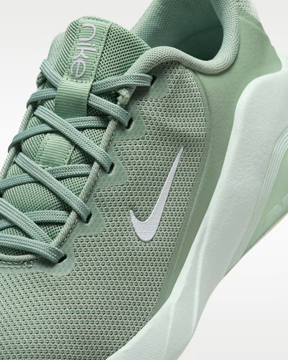 Nike Bella 7