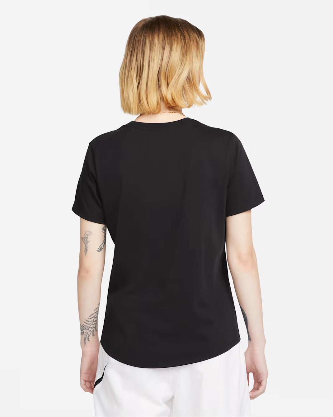 Nike Sportswear Club Essentials Women&