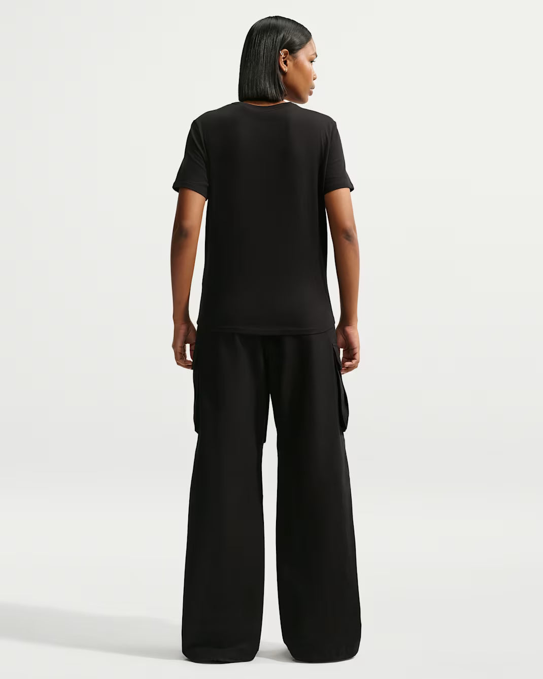 Nike Sportswear Club Essentials Women&
